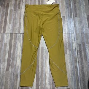Fabletics High-Waisted Cold Weather Reflective Leggings in Olive Women’s XXL NWT
